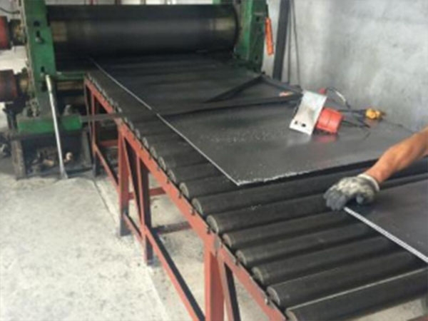 克拉瑪依輻射防護(hù)鉛板