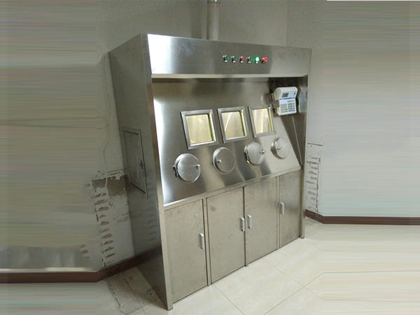 克拉瑪依三聯(lián)分裝防護(hù)通風(fēng)柜